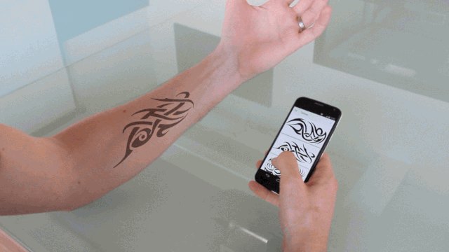 Switching between tattoos
